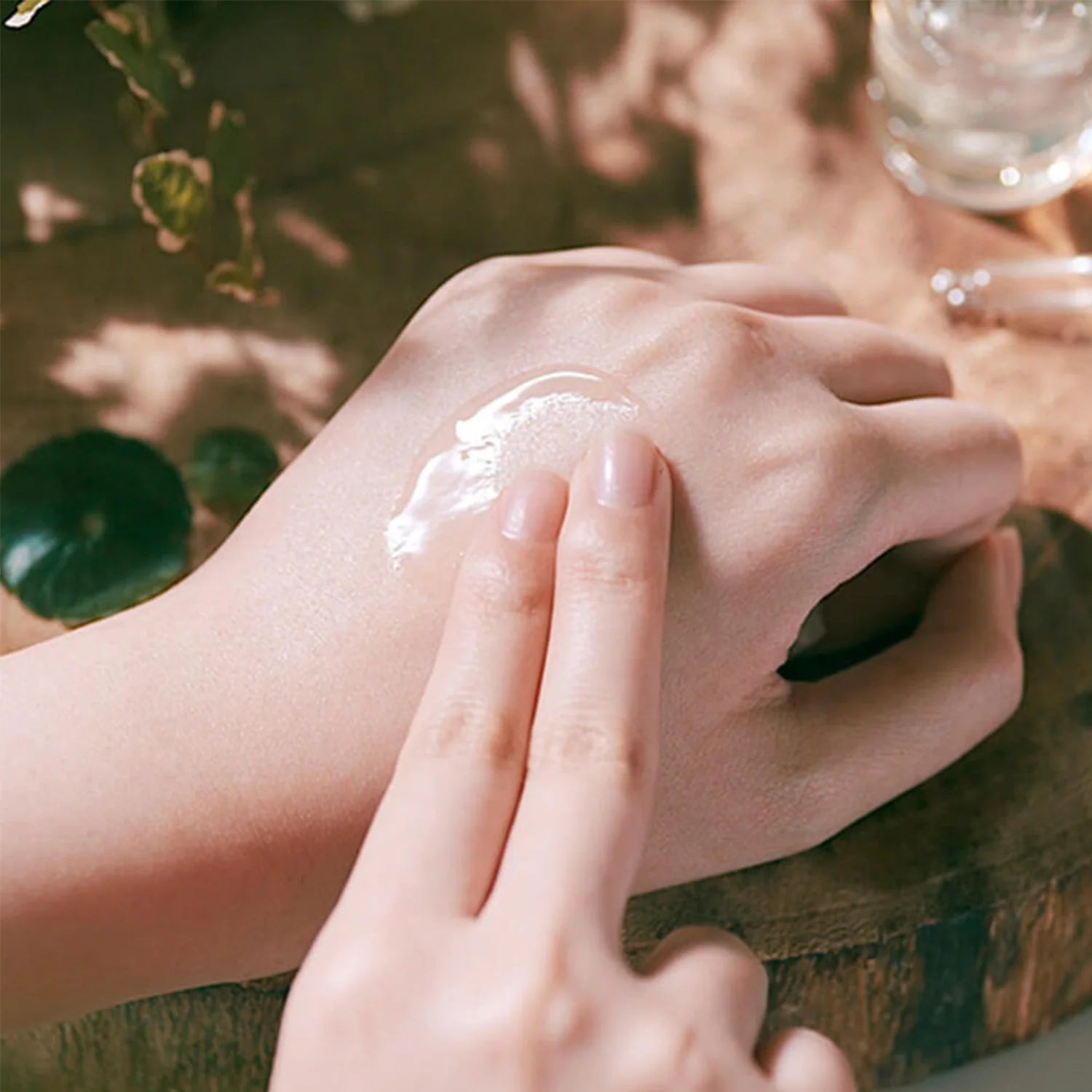 Pyunkang Yul Calming Moisture Serum